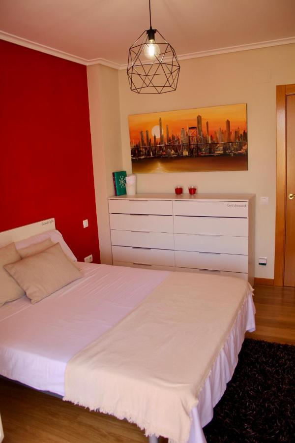 Atico En El Centro Con Amplia Terraza Appartement Entrena Buitenkant foto