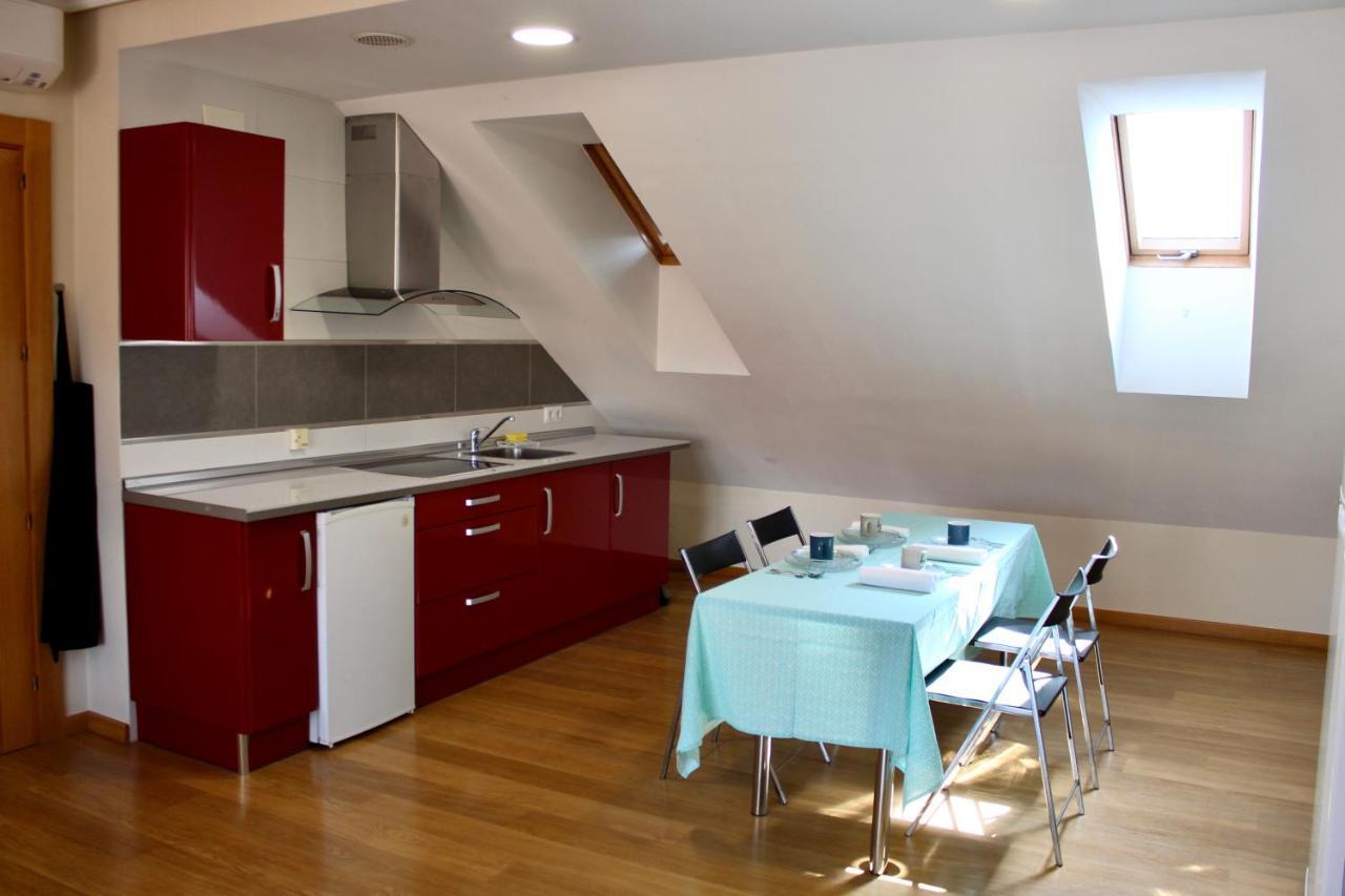 Atico En El Centro Con Amplia Terraza Appartement Entrena Buitenkant foto