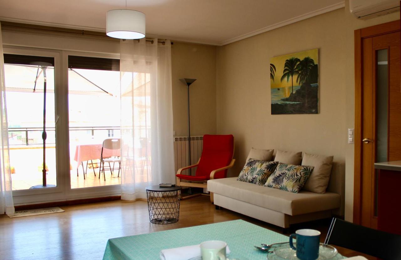 Atico En El Centro Con Amplia Terraza Appartement Entrena Buitenkant foto